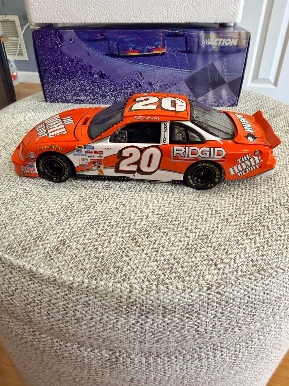 1999 Tony Stewart #20 Home Depot RCCA SelectNet Elite 1:24 Diecast ROOKIE